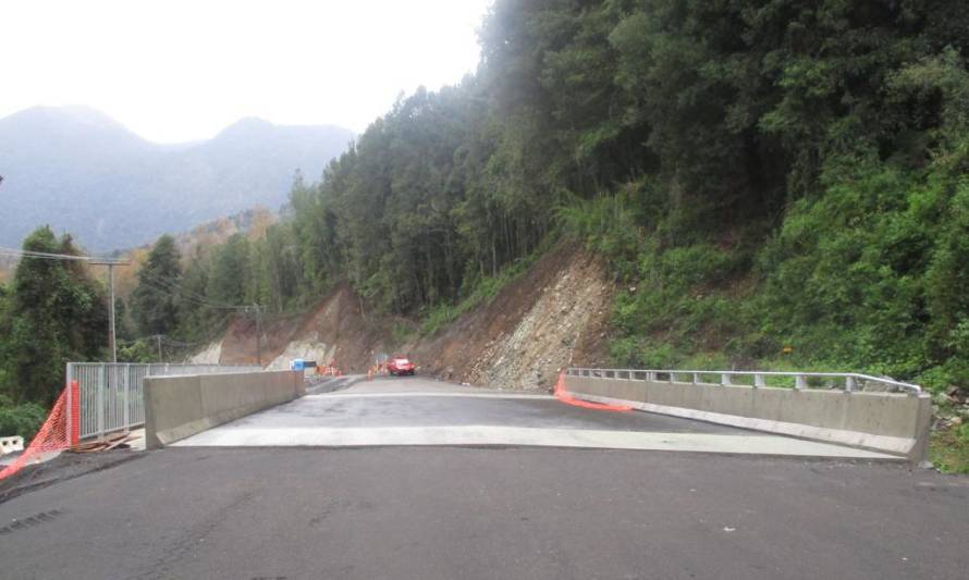 Gobernadora confirmó habilitación de tres puentes en el tramo Coñaripe - Pellaifa