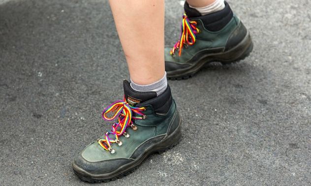 Qué ventajas ofrecen los botines hush puppies y cuáles son las comodidades más destacadas en los botines de hombre