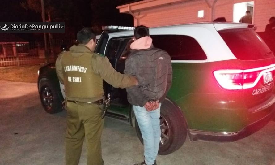 Carabineros detuvo a joven por robo con violencia en Panguipulli