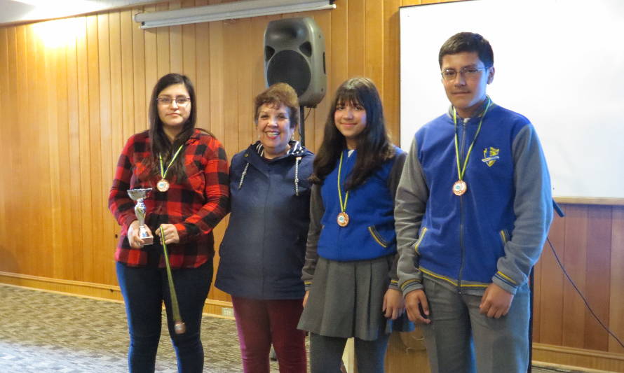 Liceo Altamira de Panguipulli ganó torneo regional de oratoria en inglés Public Speaking 2019