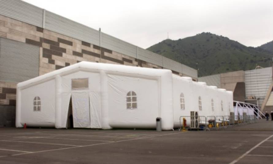 CPC dona carpa multiuso a Hospital Base de Valdivia