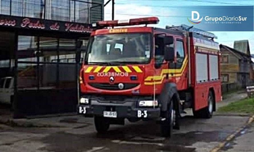 Bomberos de Los Lagos controlaron inflamación de ducto evacuador de gases