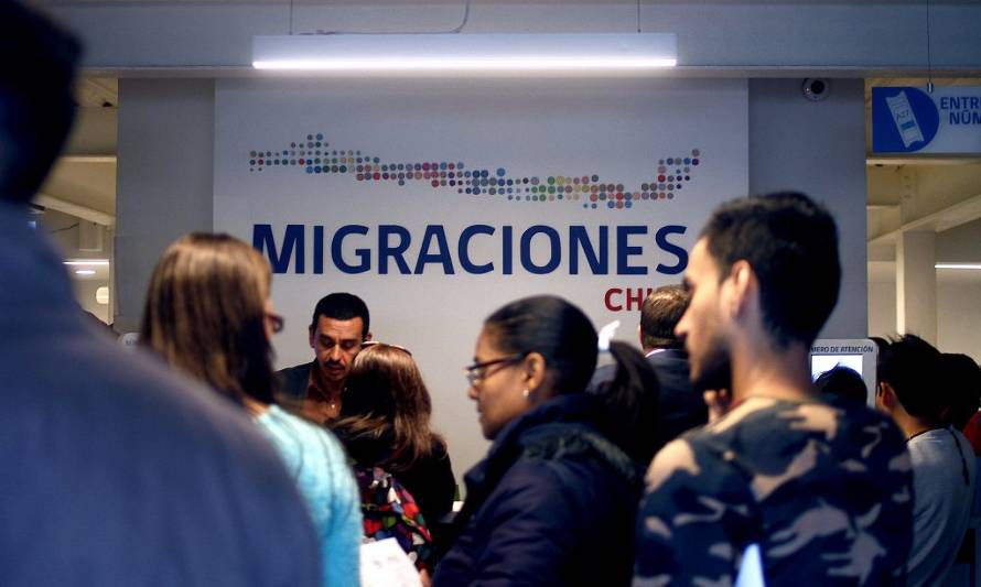 Diputado Berger sostuvo que Chile “no resiste” sin una nueva ley de Migraciones