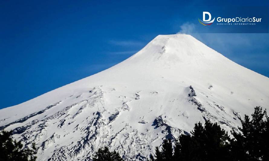 Mantienen alerta amarilla para Panguipulli por actividad del volcán Villarrica