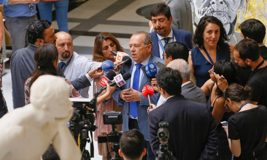 Berger llamó a cautelar que licitación de hospitales no quede “a medio camino”