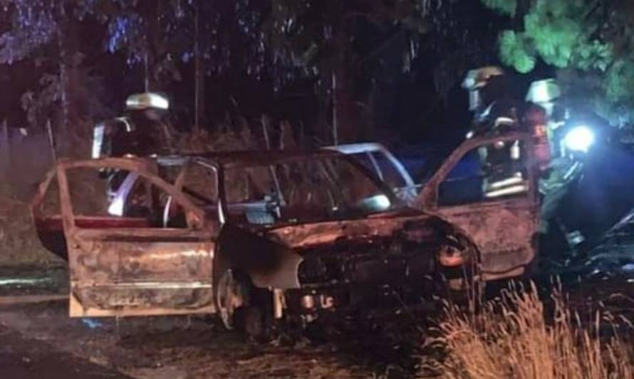 Desconocidos incendiaron un auto abandonado en Paillaco