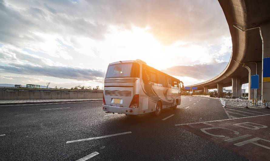 Viajes en transporte interurbano aumentan y cotizaciones retoman niveles pre pandemia