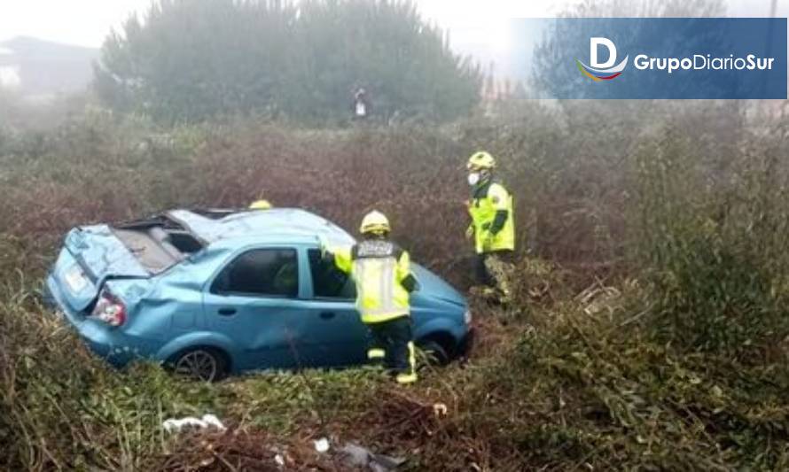 Accidente en sector norte de Lanco dejó tres lesionados