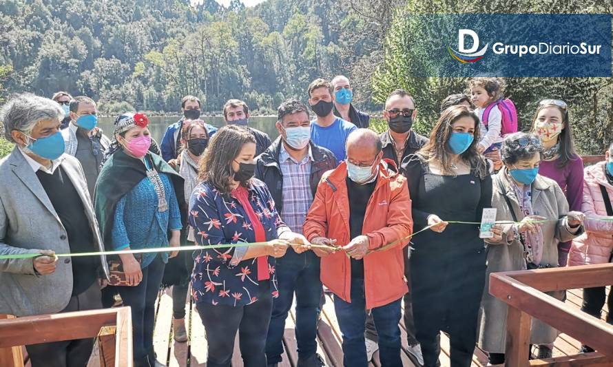 Día Internacional del Turismo: Municipio de Valdivia inaugura Mirador Los Cisnes