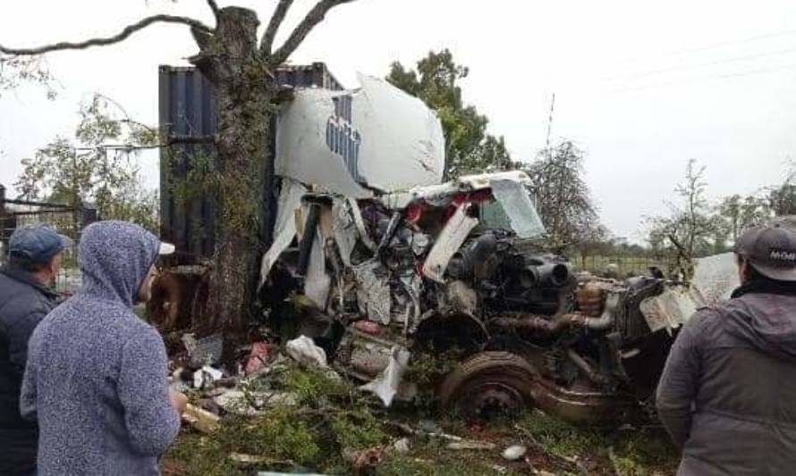 Conductor salvó de milagro tras protagonizar violento accidente en La Unión