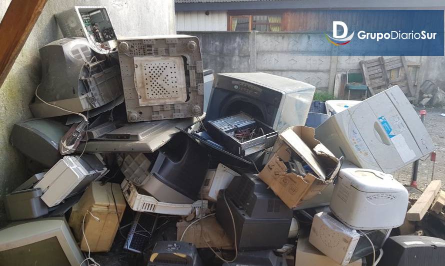 Municipio de Panguipulli inicia campaña de reciclaje de aparatos electrónicos