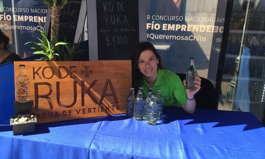 Emprendimiento femenino sorprende con agua de vertiente