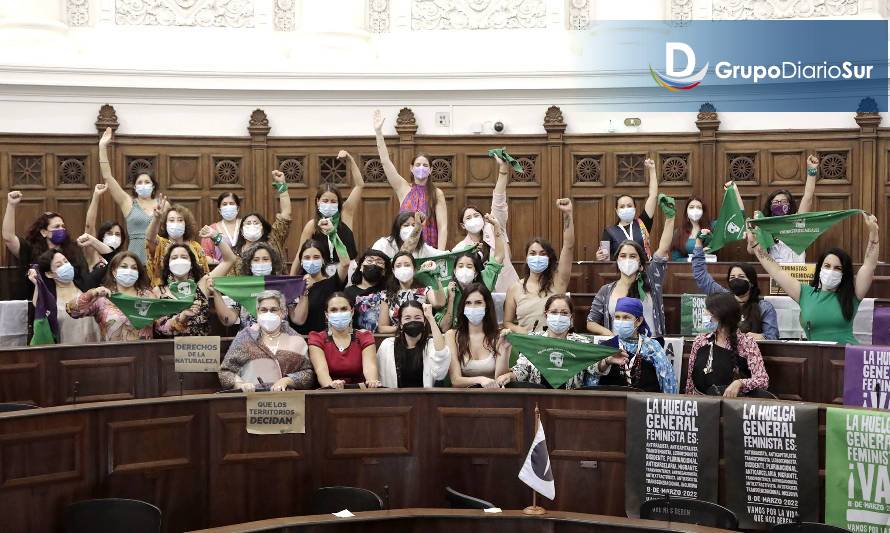 Derechos sexuales y reproductivos pasan a propuesta constitucional