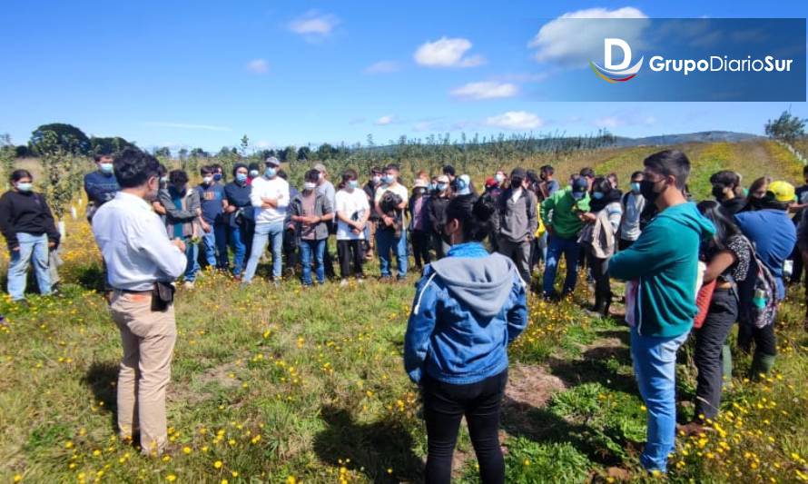 Estudiantes visitaron estación experimental y planta piloto de alimentos 