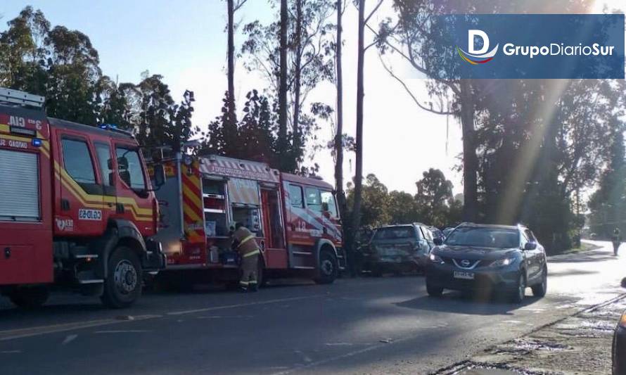 Accidente frente a cementerio municipal de Los Lagos