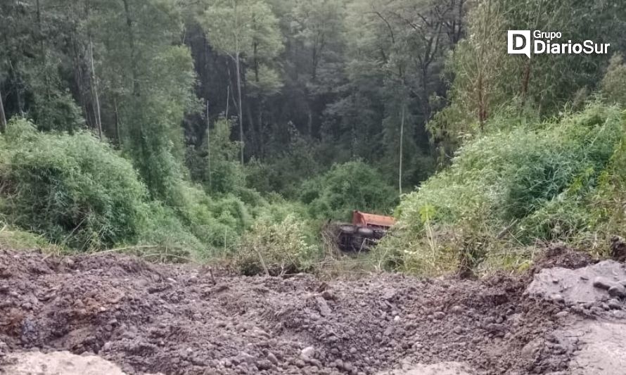 Falleció el conductor del camión accidentado en camino a Corral