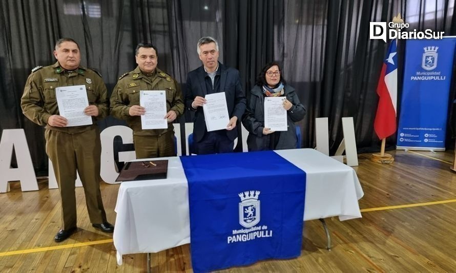 Panguipulli y Carabineros firman inédito convenio se seguridad pública