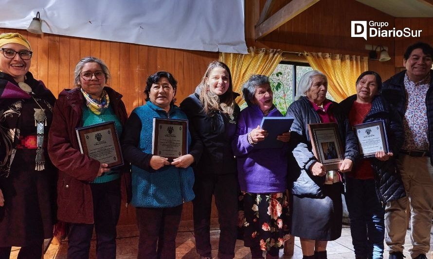 Cinco mujeres recibieron una distinción en el marco del Día Internacional de la Mujer Indígena en Valdivia