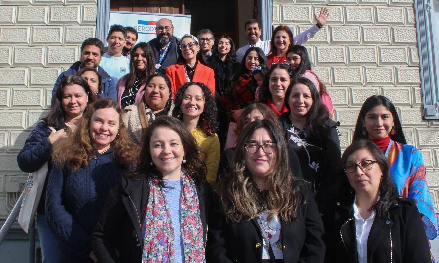 Emprendedoras valdivianas participaron en la nueva Escuela de Fortalecimiento Empresarial Femenino