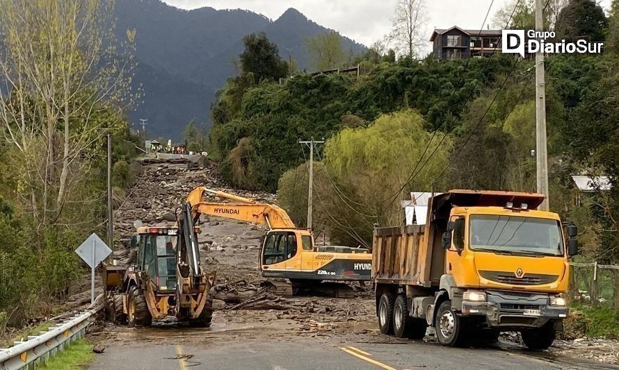 Ordenan evacuación preventiva de una treintena de vecinos tras aluvión en Futrono