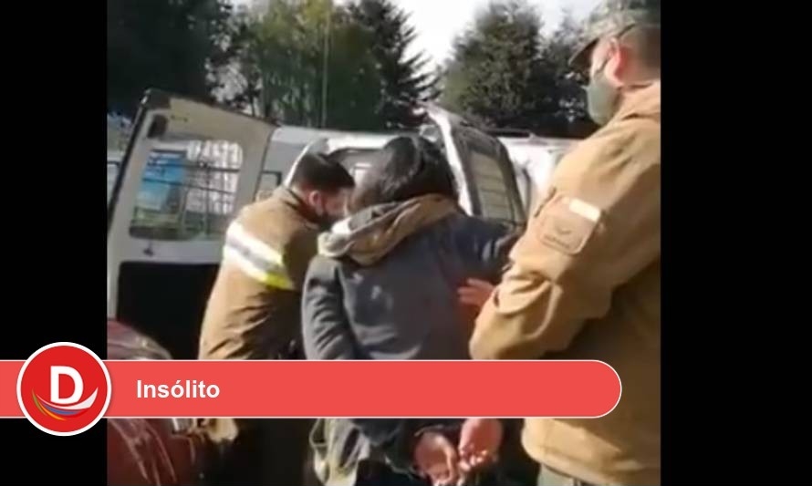 2 sujetos fueron sorprendidos robando al lado de un local de votación 