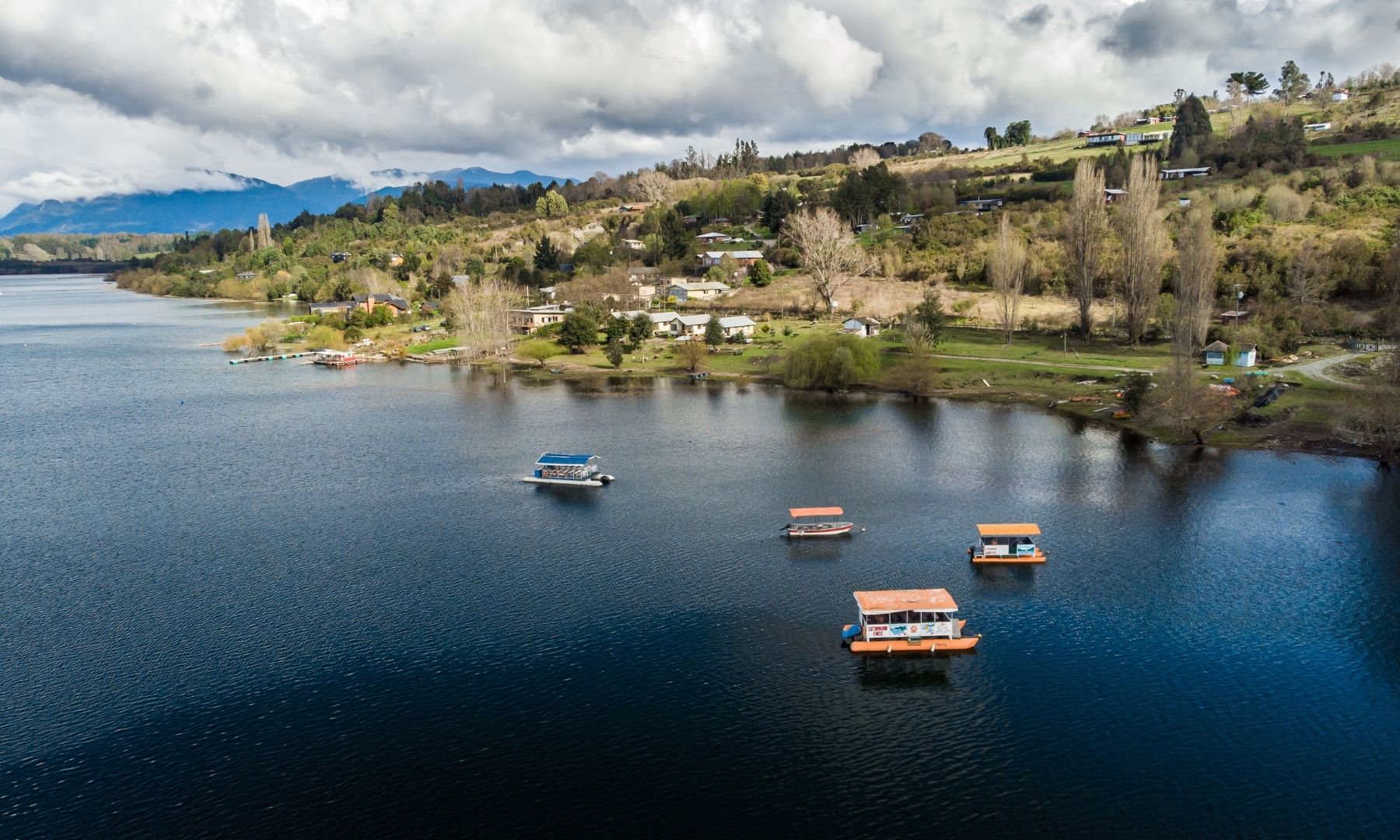 Inyectarán más recursos a proyectos de conectividad en Futrono y Panguipulli